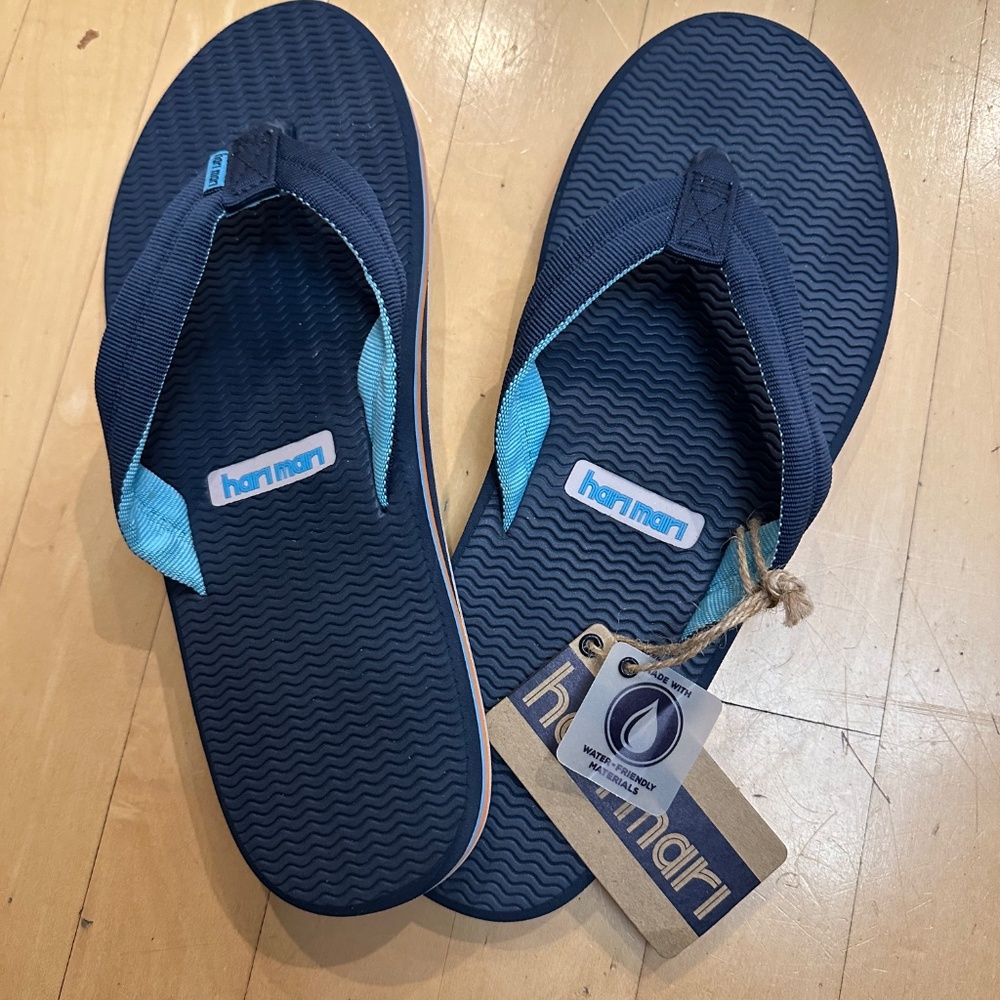 NEW  HARI MARI navy  Dune II sandals, 10, PG1484
